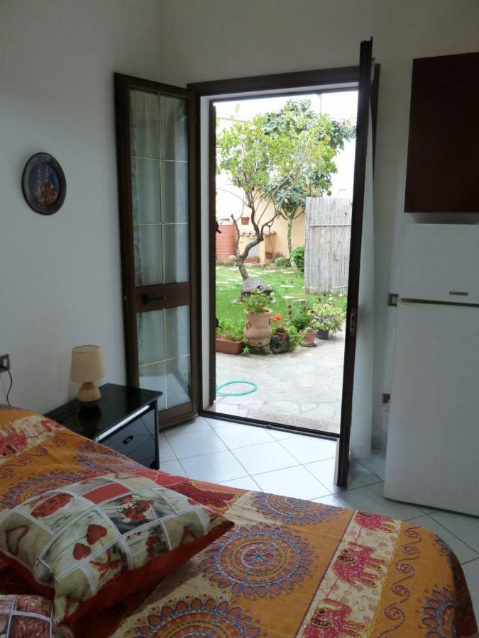 Casa Vacanze Rose E Fiori Sardegna ซาน วิโต ภายนอก รูปภาพ